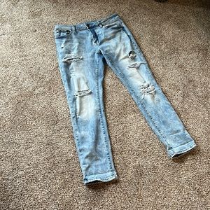 American Eagle Light Wash Jeans